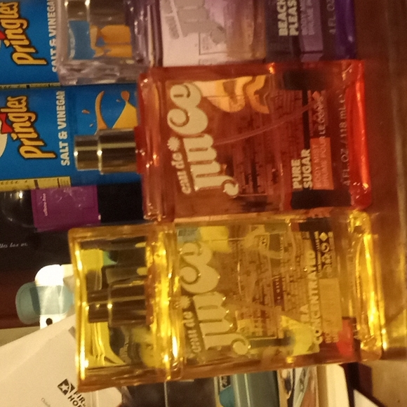 Eau de juice by cosmopolitan collection. All are equal in quality left. 98% - Picture 3 of 3